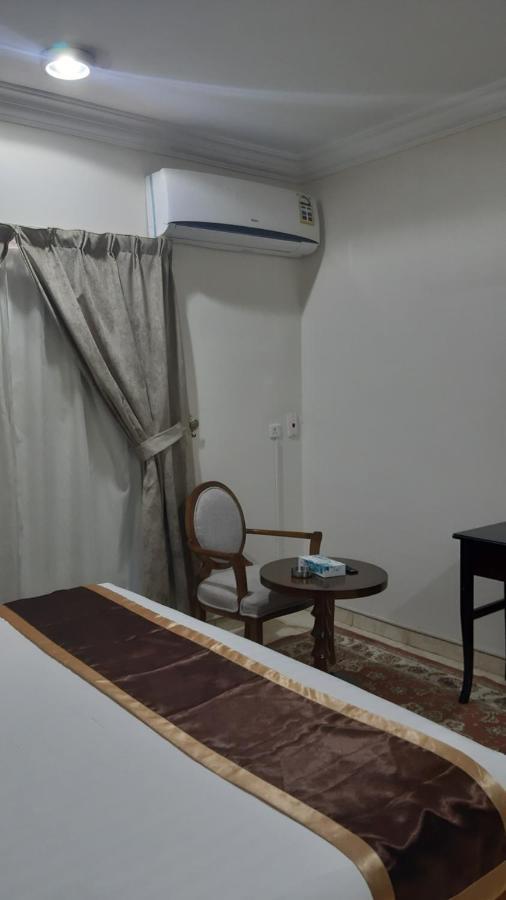 Al Rawda - Hotel 塔布克 外观 照片